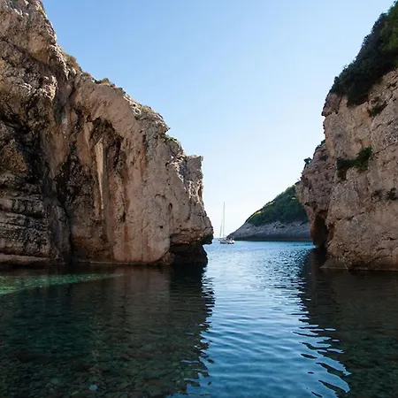 Сasa de vacaciones 3 Or 5 Days Sailing Cruise In Croatia Split