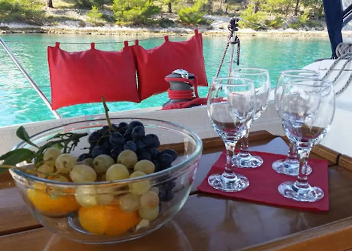 3 Or 5 Days Sailing Cruise In Croatia 스플리트