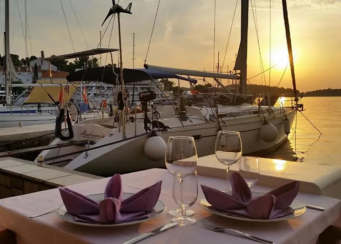 3 Or 5 Days Sailing Cruise In Croatia *