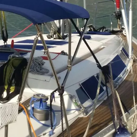 Будинок відпочинку 3 Or 5 Days Sailing Cruise In Croatia Спліт