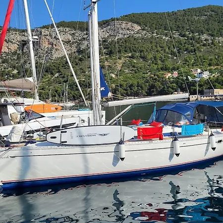 3 Or 5 Days Sailing Cruise In Croatia Σπλιτ