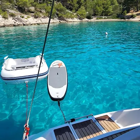 Будинок відпочинку 3 Or 5 Days Sailing Cruise In Croatia *